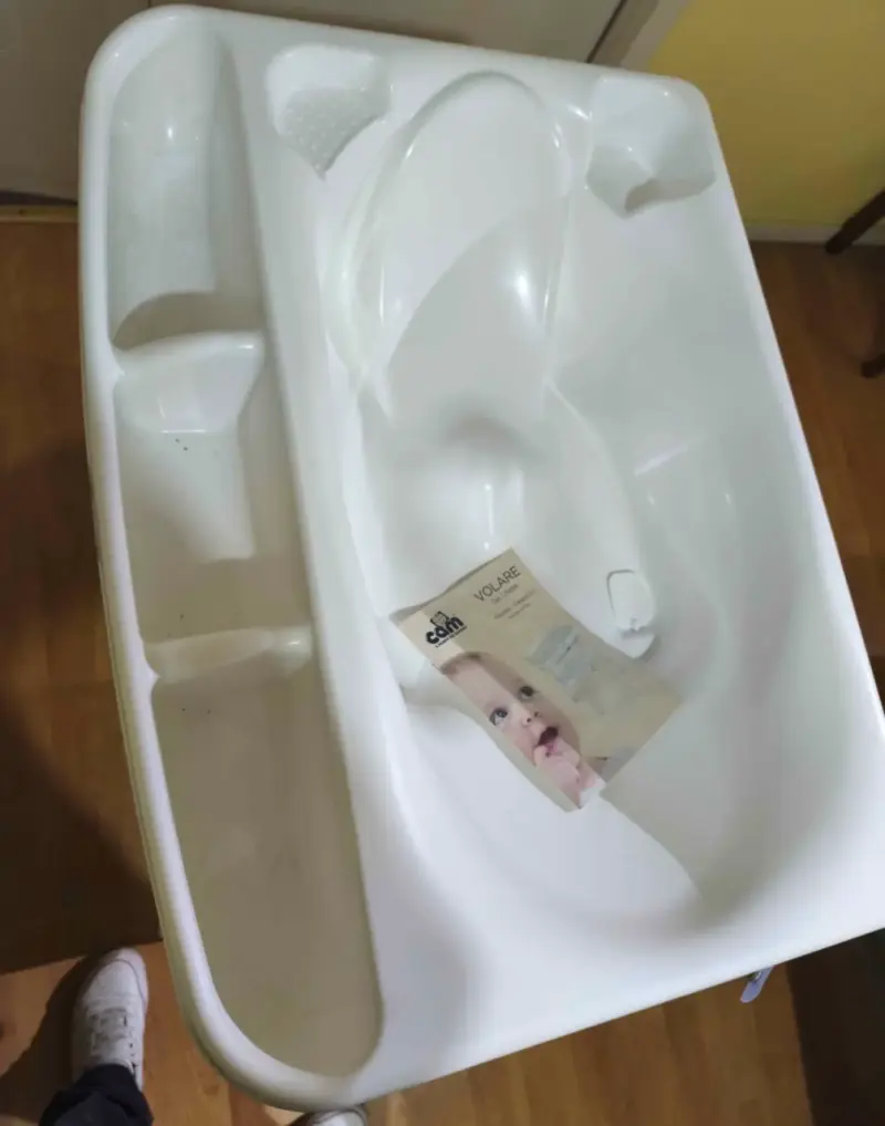 Mudador y bañera para bebé con diseño de conejo - 3