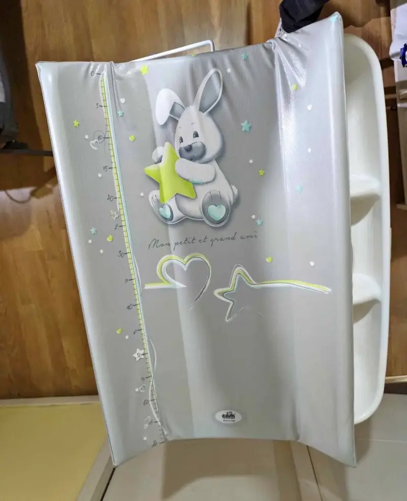 Mudador y bañera para bebé con diseño de conejo - 4