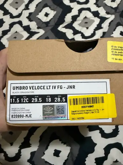 Zapatillas de fútbol Umbro Veloce LT IV FG negras y naranjas - miniatura 2