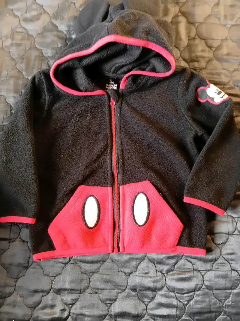 Polerón infantil Mickey Mouse gris y negro - 3