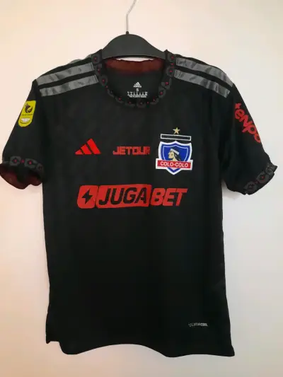 Camiseta Adidas Colo-Colo Negra Edición Especial - miniatura 1