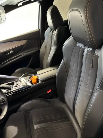 Peugeot 3008 2021 en excelente estado - miniatura 3