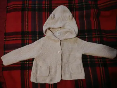 Chaqueta de bebé con capucha Baby Gap beige - miniatura 1