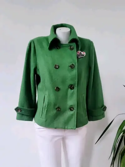 Precioso y ondero blazer!! - miniatura 5