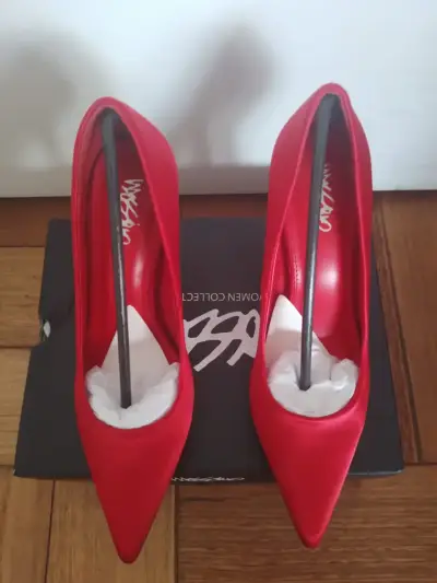 Tacones rojos de mujer Mossimo - miniatura 3