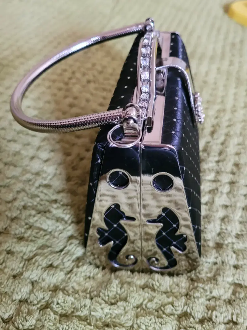 Cartera de mano fiesta negra con brillantes - 5