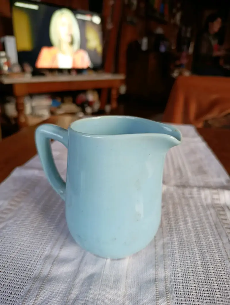 Jarra de Cerámica Valdivia azul pastel