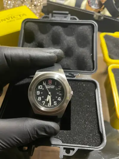 Reloj Victorinox Swiss Army - miniatura 1