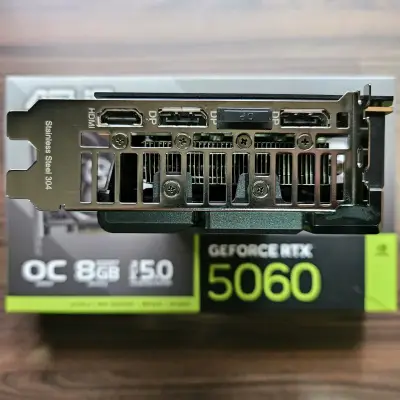 RTX 5060 8gb ASUS Dual OC - miniatura 3