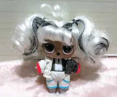 Muñeca LOL Surprise con cabello rizad - miniatura 1