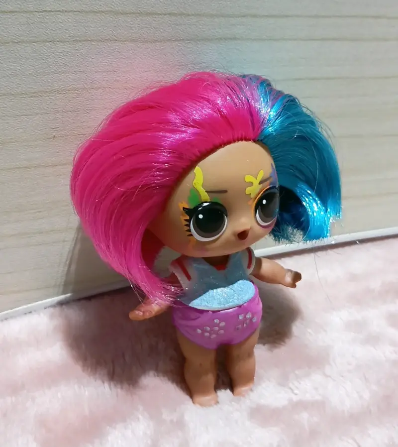 Muñeca LOL Surprise con cabello colorido - 3