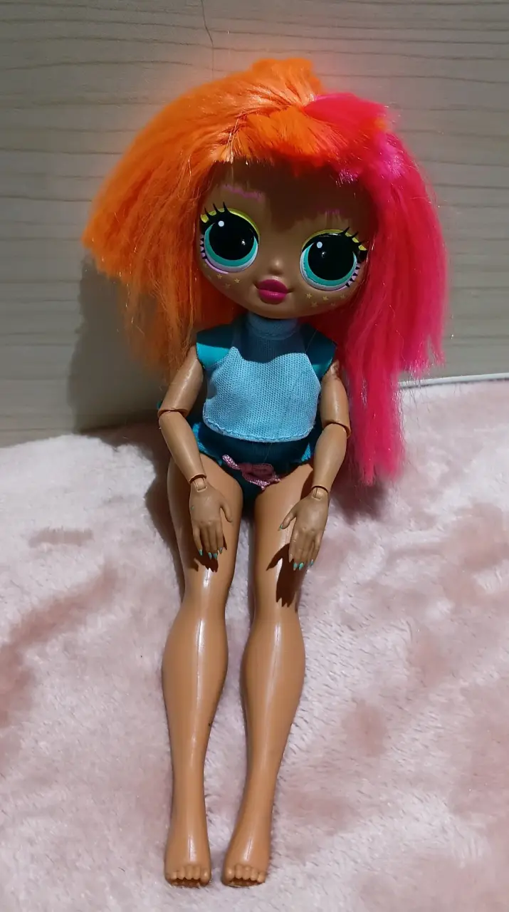 Muñeca LOL Surprise con cabello multicolor - 5