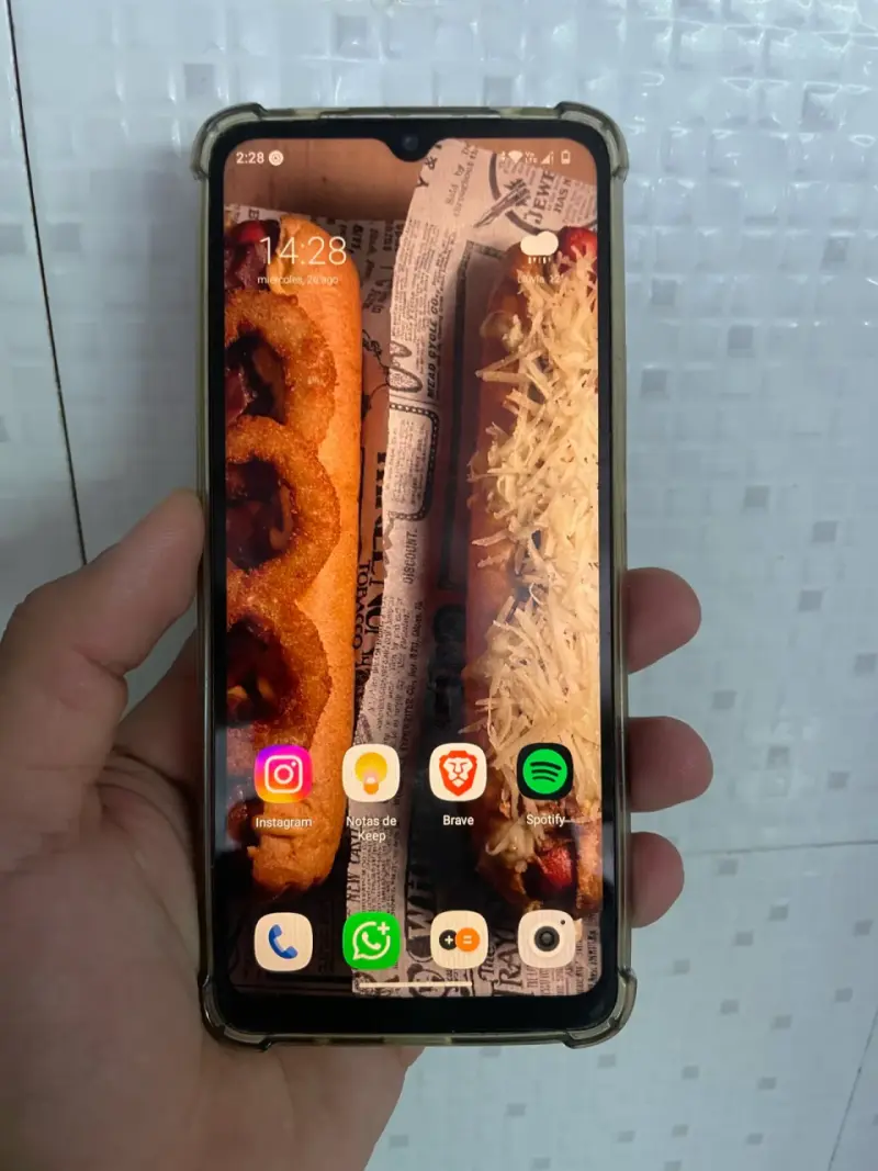 Smartphone Xiaomi Redmi A3 con triple cámara - 1