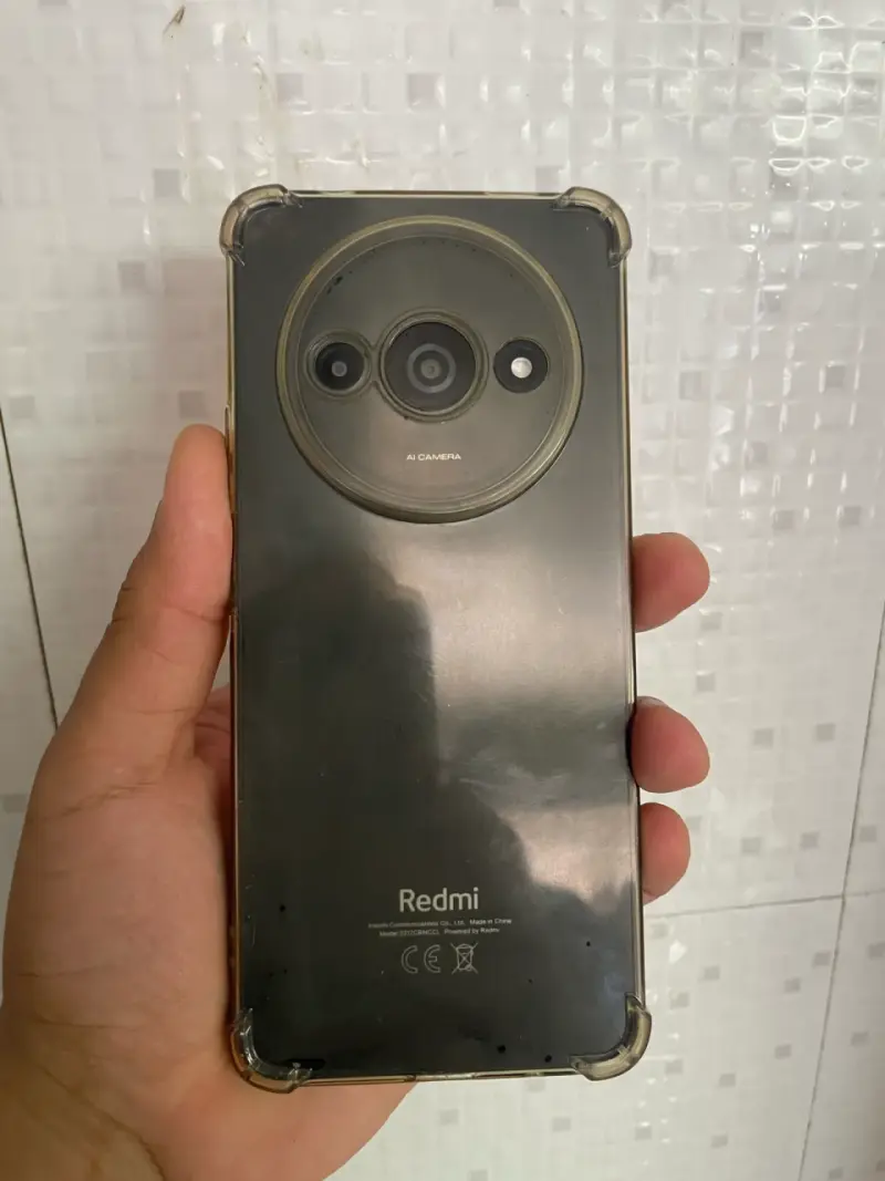 Smartphone Xiaomi Redmi A3 con triple cámara - 2