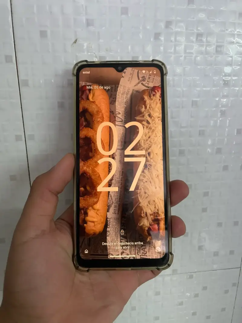 Smartphone Xiaomi Redmi A3 con triple cámara - 3