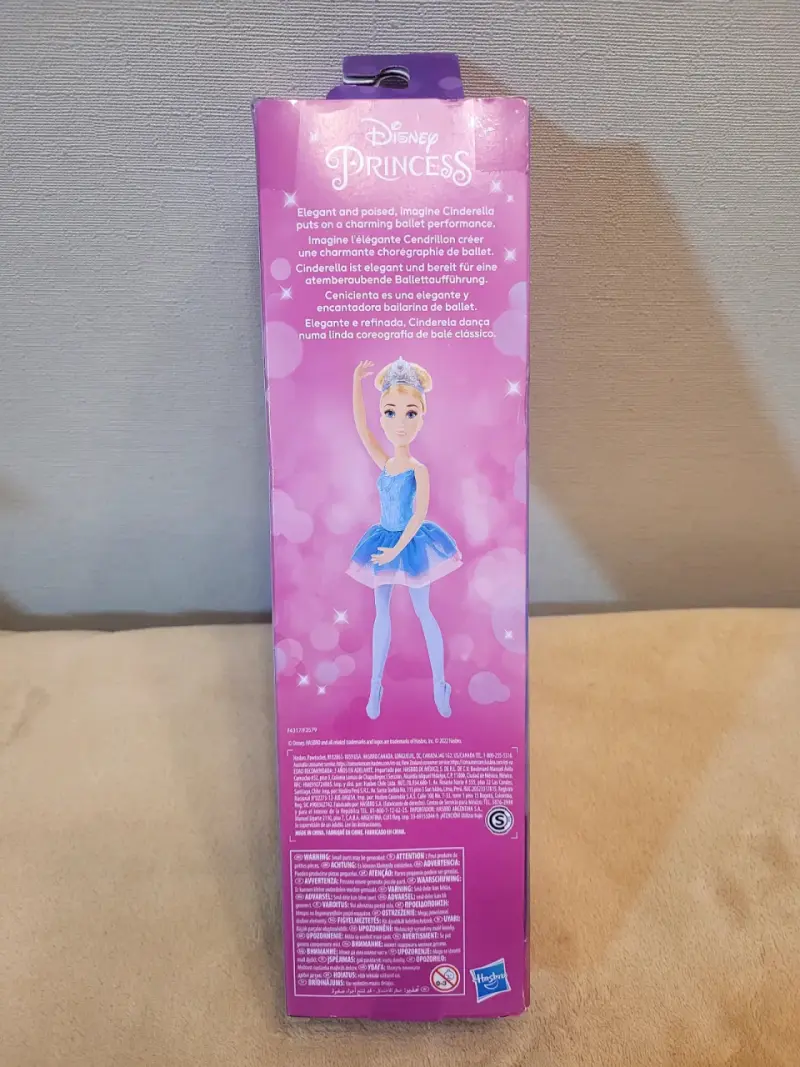 Muñeca Princesa Cenicienta Bailarina Disney - 4