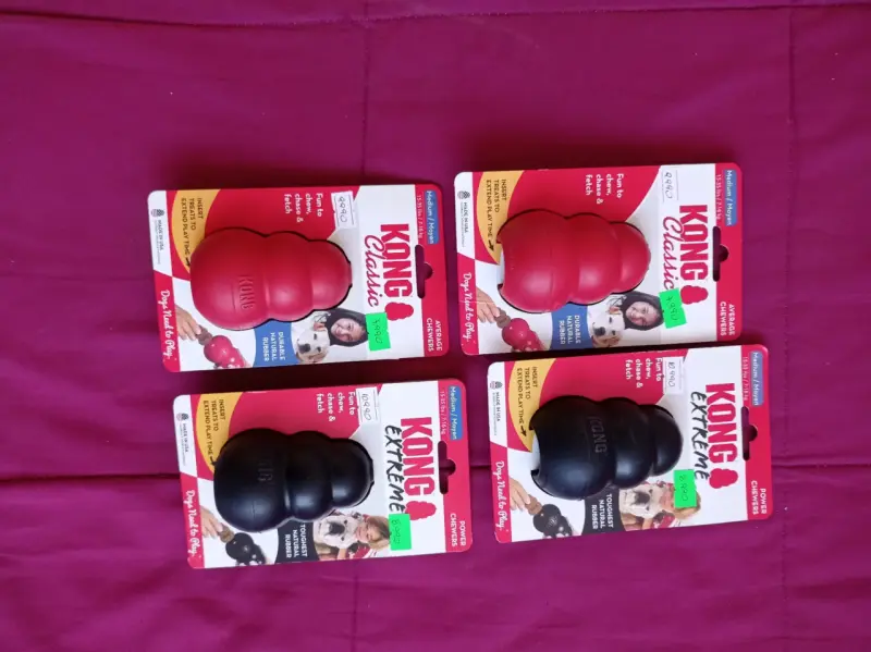 Juguetes para perros Kong Classic y Extreme - 2