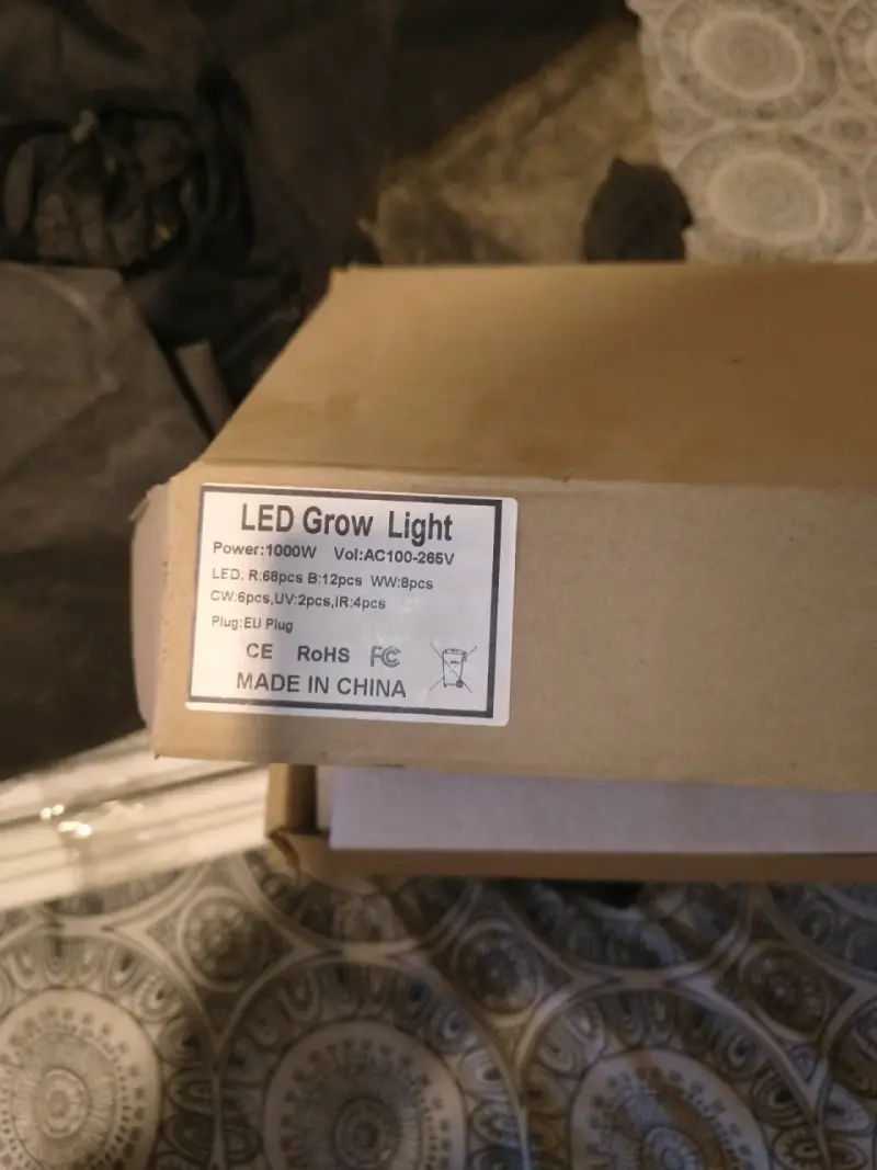 Luz LED para cultivo 1000W con ventilación - 2