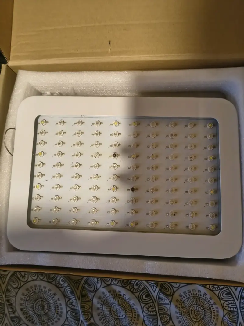 Luz LED para cultivo 1000W con ventilación - 3