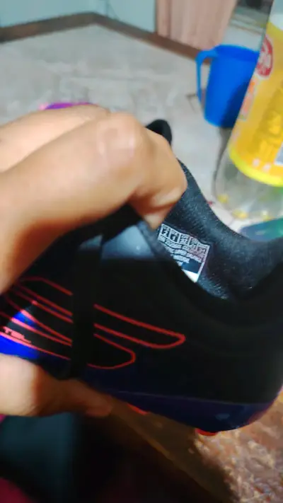 Zapatillas de fútbol azules para niño número 32 - miniatura 2