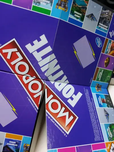 Juego de Mesa Monopoly Fortnite Hasbro - miniatura 3