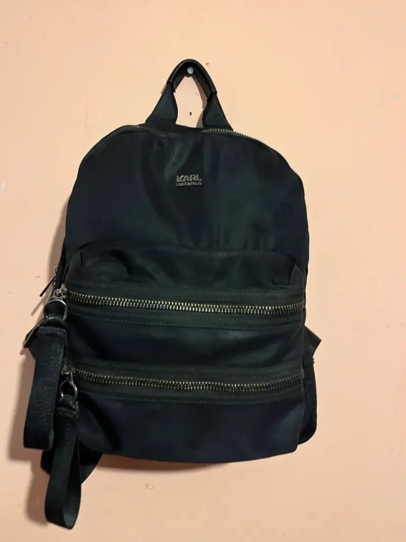 Mochila negra Karl Lagerfeld - 1