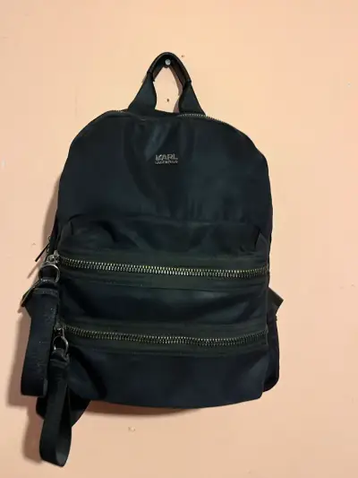 Mochila negra Karl Lagerfeld - miniatura 1