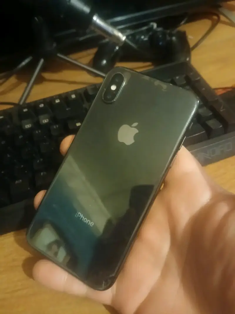 iPhone X con batería al 80% en buen estado - 5