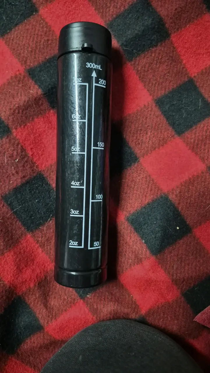 Botella medidora de 1200 ml con tapa amarilla - 4