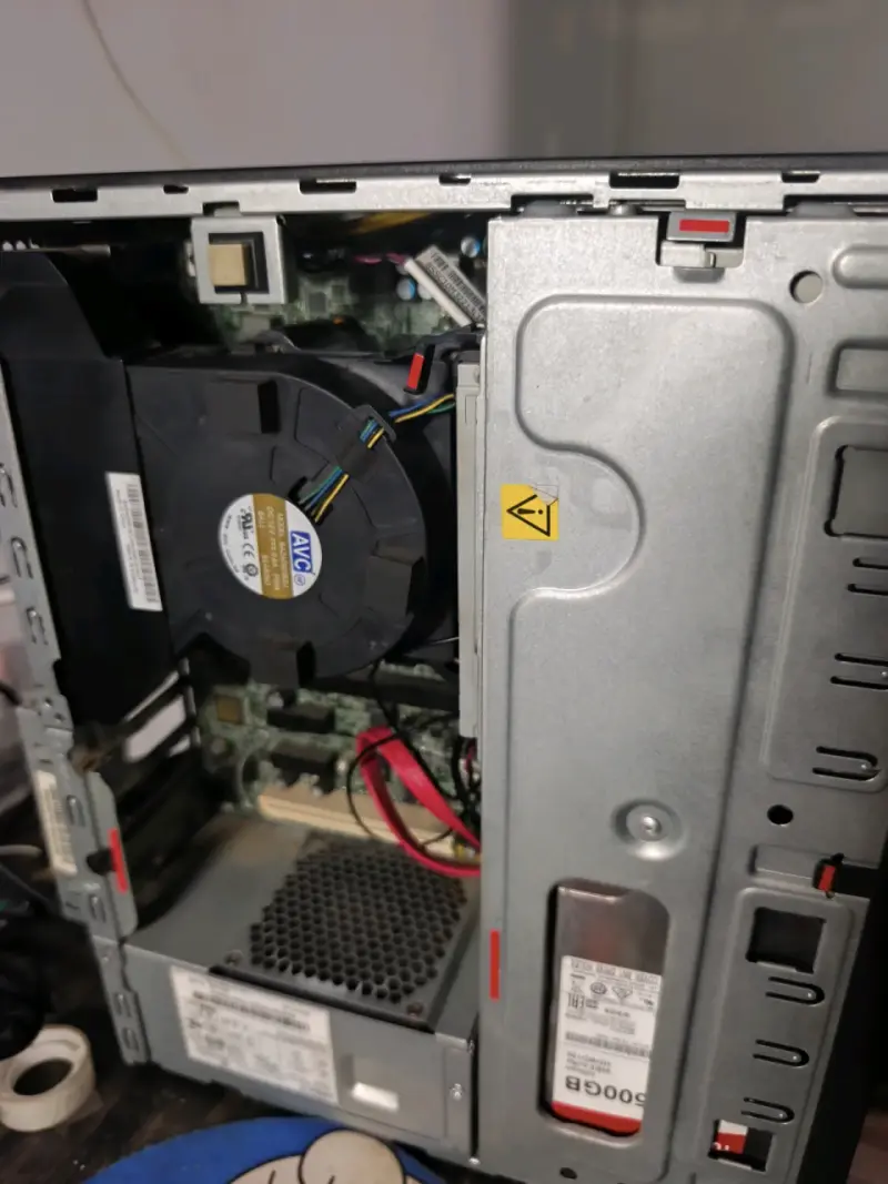 Computador de Escritorio Lenovo ThinkCentre - 2