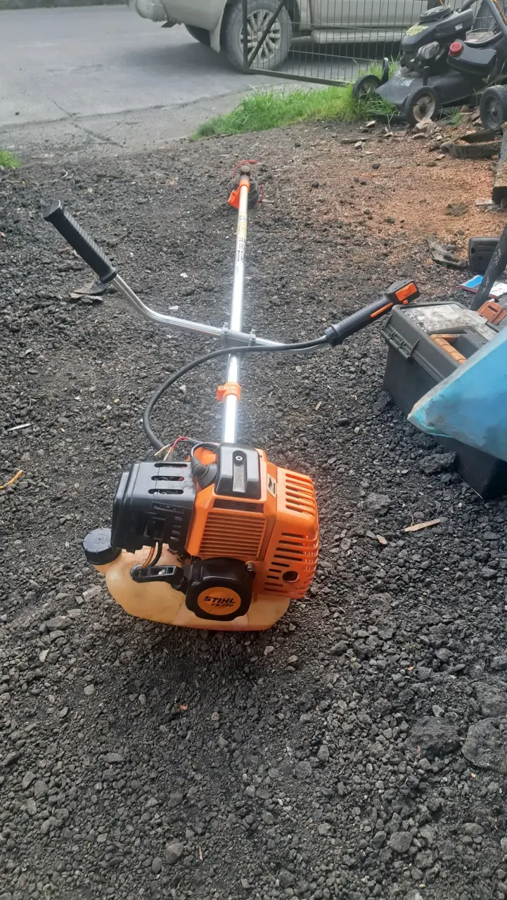 Desbrozadora a gasolina Stihl FS 120