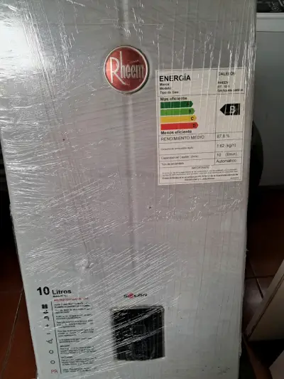 Calefón a gas Rheem 10 litros eficiente - miniatura 1