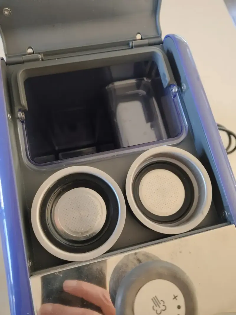 Cafetera espresso Kenwood azul con vaporizador - 2