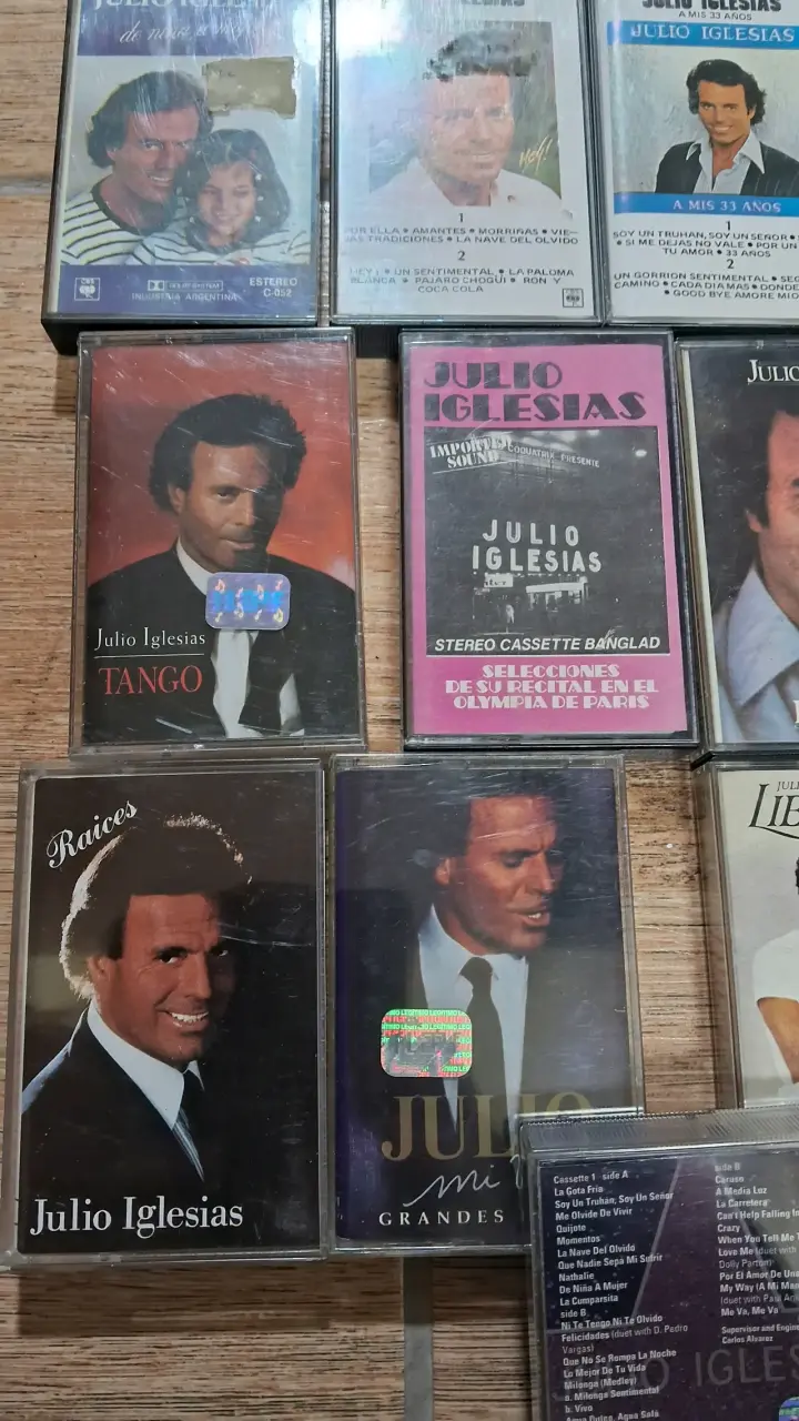 Colección de Cassettes de Julio Iglesias - 4
