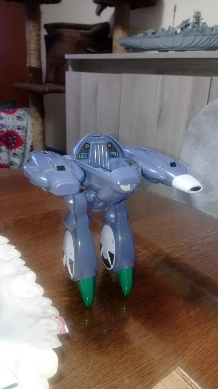 Figura Articulada Invid Robotech. - 2