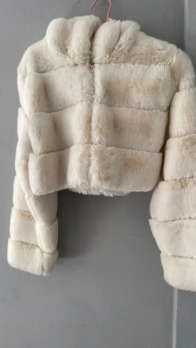Chaqueta corta de piel sintética blanca - 1