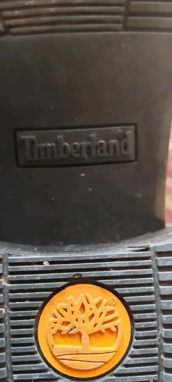 Botas de cuero negras Timberland con forro polar - 2