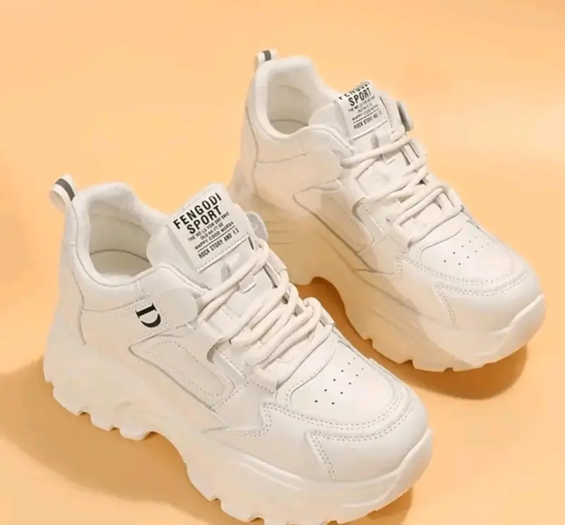 Zapatillas deportivas blancas estilo chunky - 3