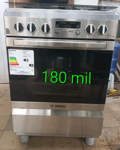 Cocina a gas Bosch con horno eléctrico - miniatura 1