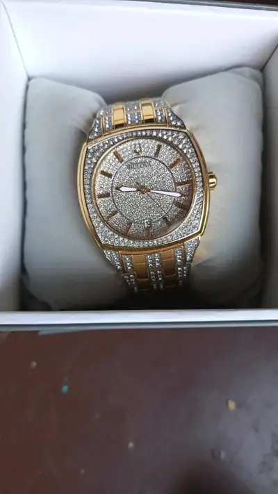 Reloj Bulova Phantom Dorado con Cristales - miniatura 1
