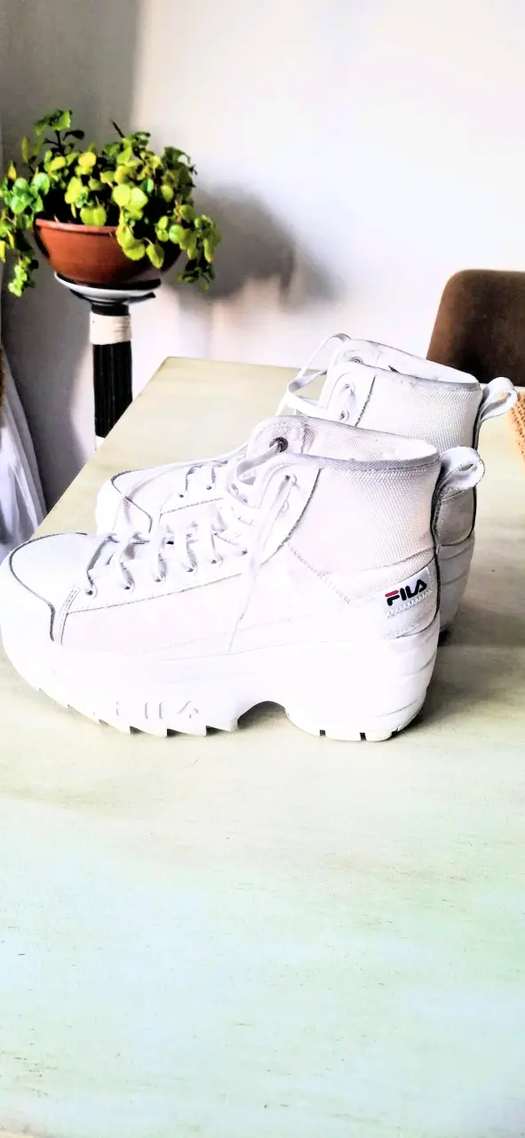 Zapatillas blancas Fila de caña alta - 1