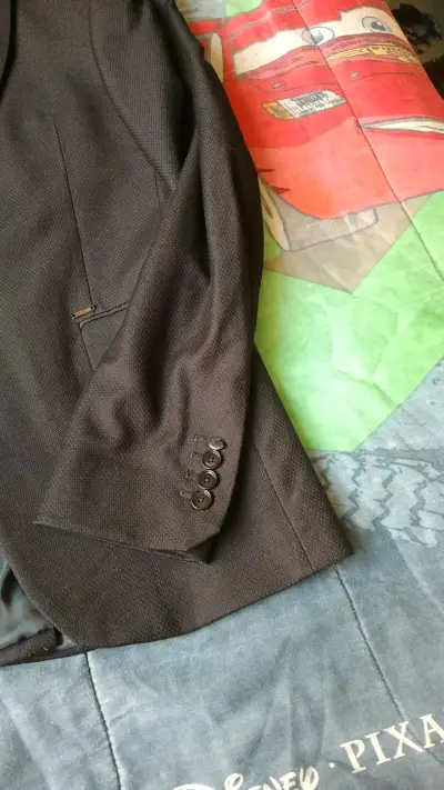 Blazer negro Zara Man elegante para hombre - miniatura 3