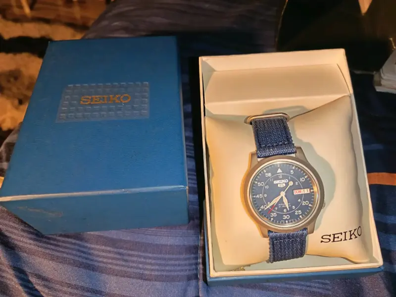Reloj Seiko 5 Automático Azul con Correa de Lona - 2