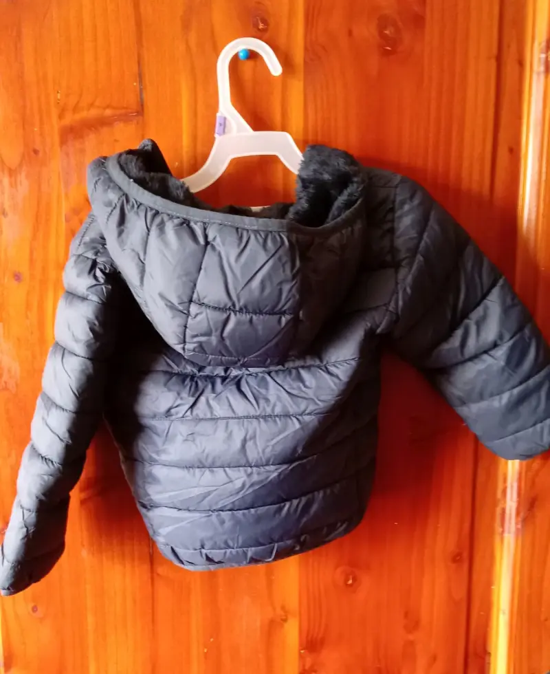 Chaqueta acolchada para niño con capucha - 2