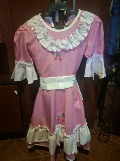 Vestido de huasa chilena para niña talla 6 a 8 - miniatura 1