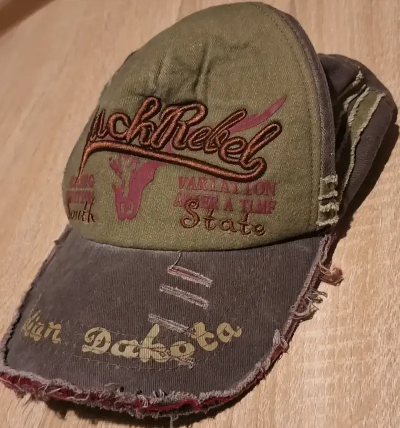 Gorras estilo vintage con diseño bordado - 1