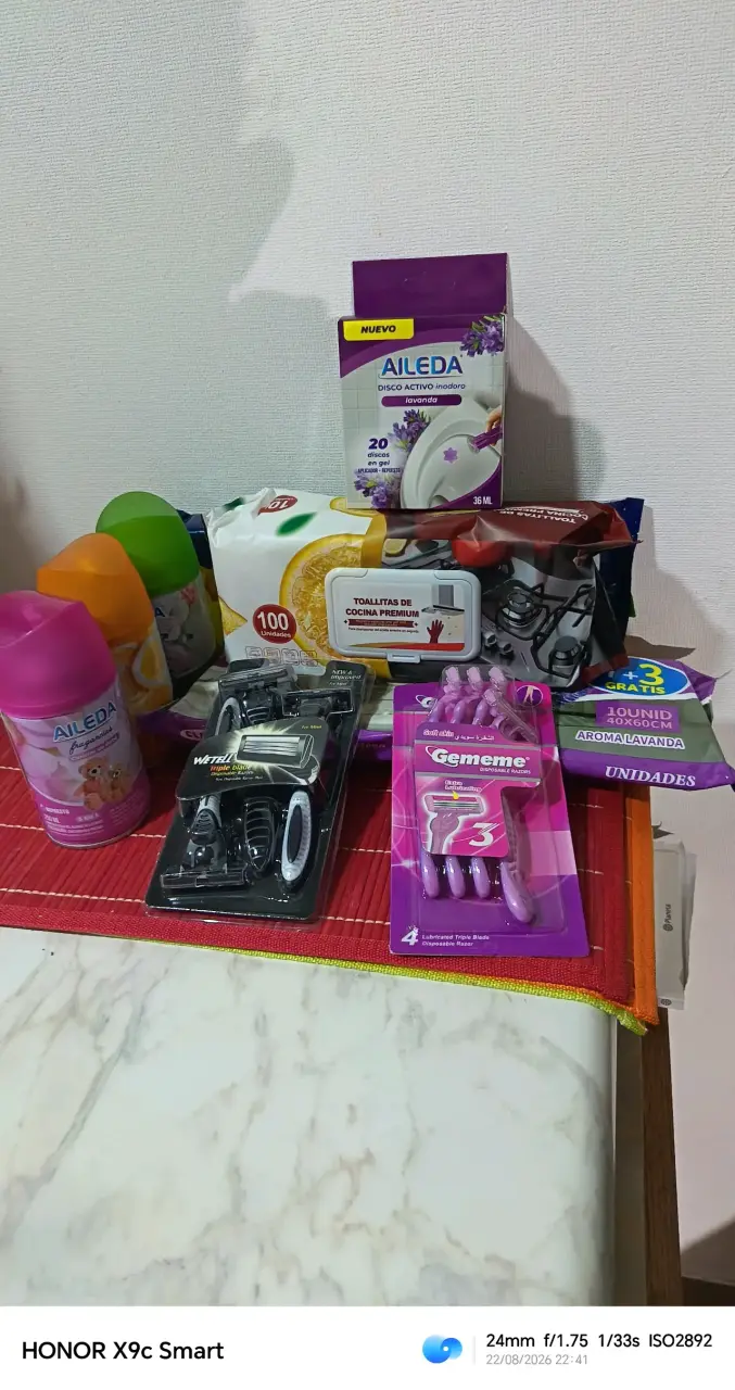 Set de productos de limpieza y cuidado personal