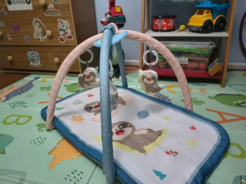 Gimnasio para bebé con diseño de perezosos - 1
