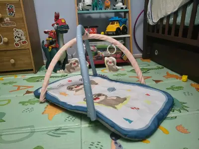 Gimnasio para bebé con diseño de perezosos - miniatura 3