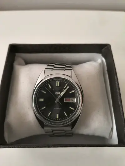 Reloj automático de acero inoxidable Seiko 5 - miniatura 2